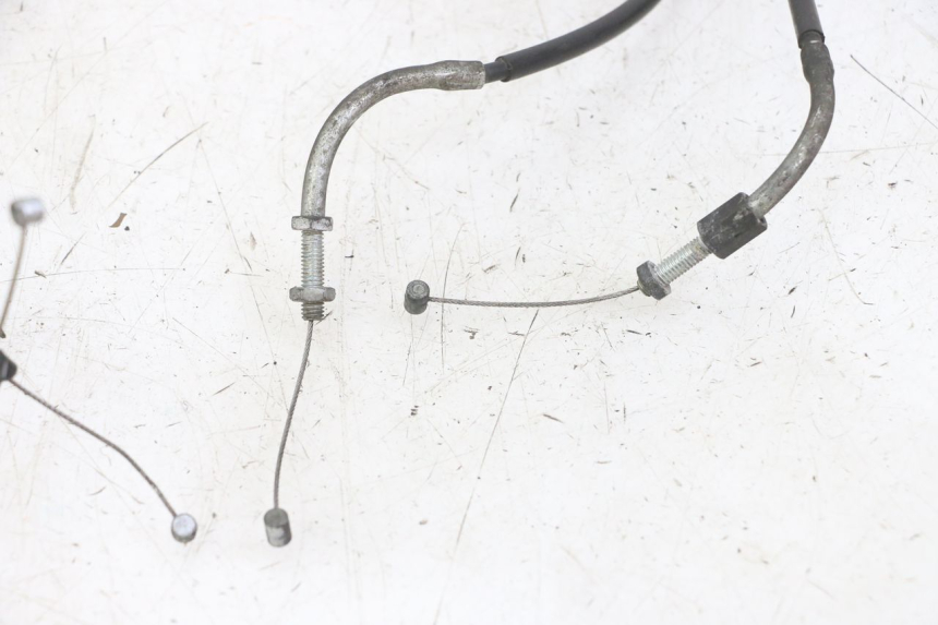 photo de ACCELERATOR CABLE YAMAHA FZS FAZER 600 (2001 - 2003)