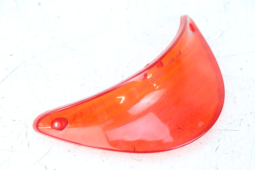 photo de TAIL LIGHT LENSE KYMCO AGILITY 4T 50 (2018 - 2022) - Technical close-up
