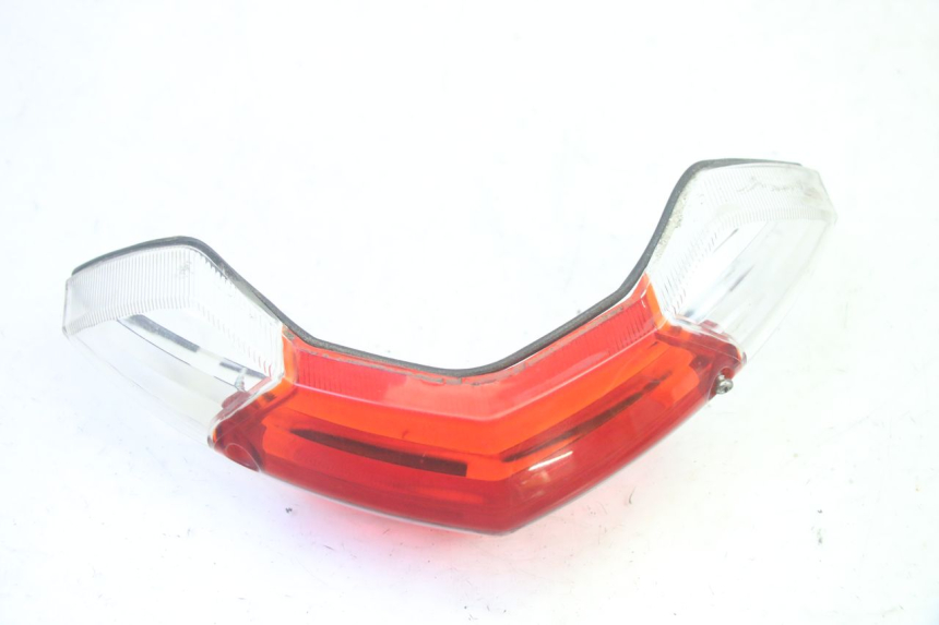 photo de TAIL LIGHT LENSE PEUGEOT KISBEE 4T 50 (2010 - 2017) - Alternative perspective