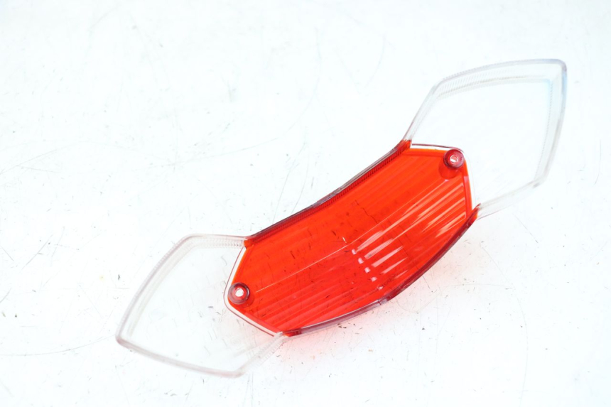 photo de TAIL LIGHT LENSE PEUGEOT KISBEE 4T 50 (2010 - 2017) - Alternative perspective