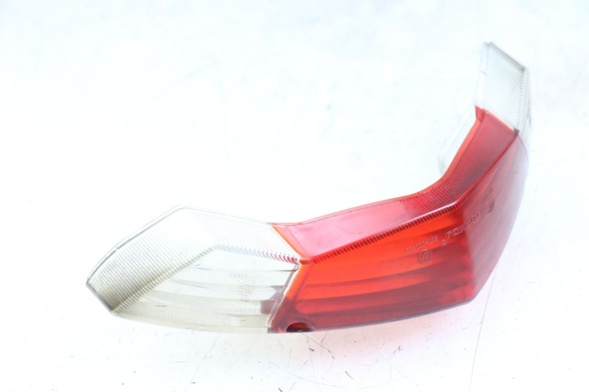 photo de TAIL LIGHT LENSE PEUGEOT KISBEE 4T 50 (2010 - 2017)