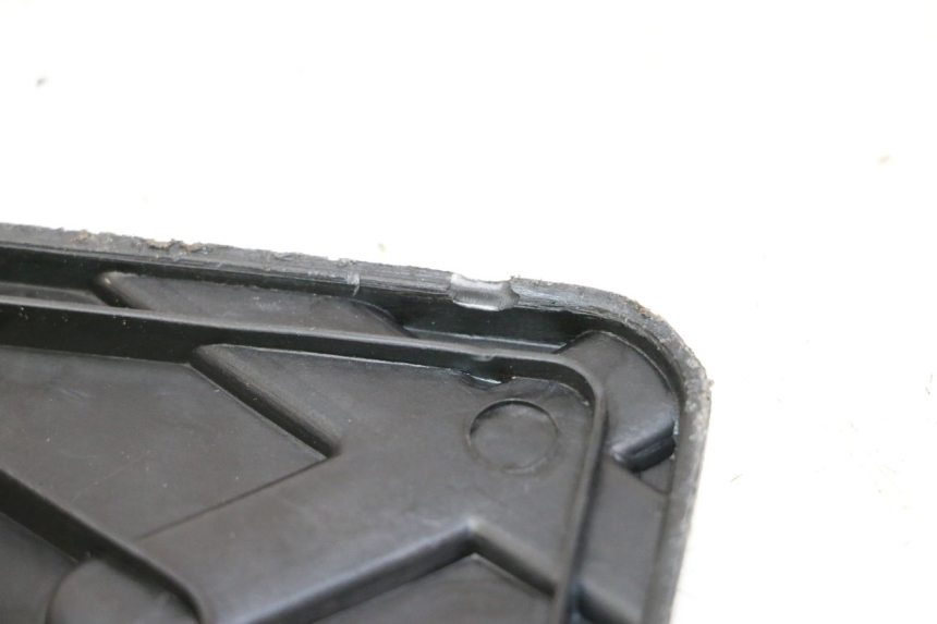 photo de BATTERY COVER KYMCO AGILITY 4T 50 (2005 - 2018)