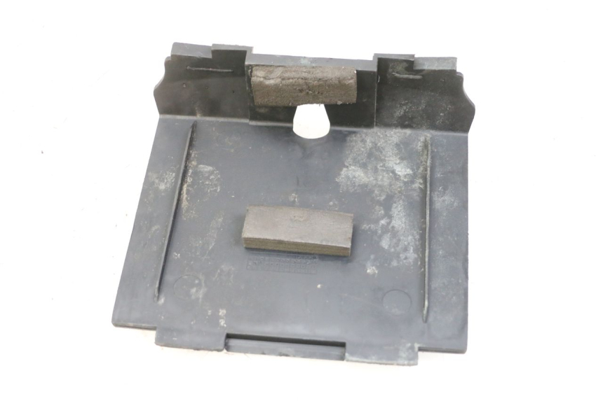 photo de BATTERY COVER BMW C1 125 (2000 - 2003)