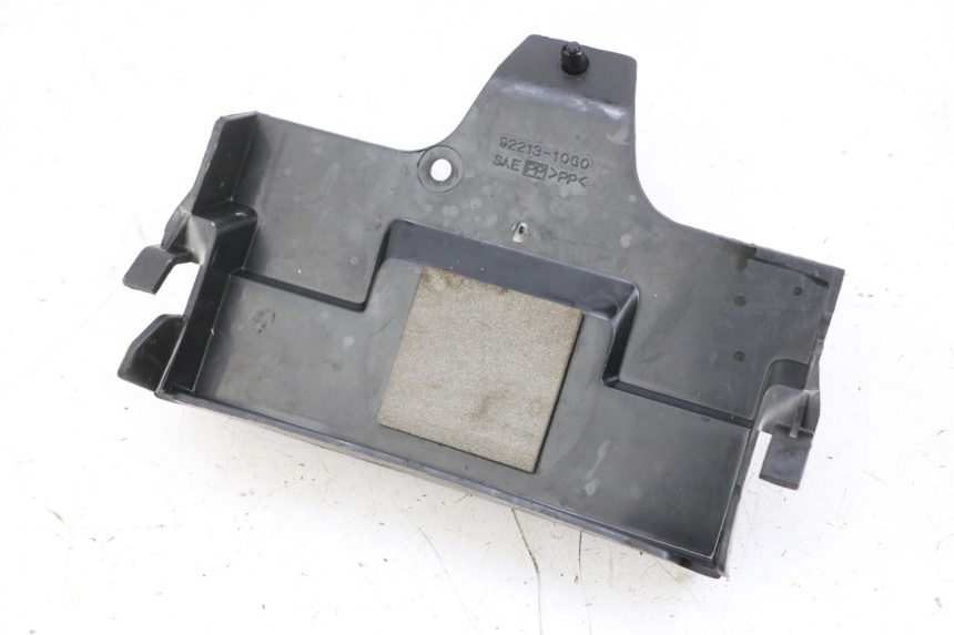 photo de BATTERY COVER SUZUKI BURGMAN 650 (2013 - 2020)