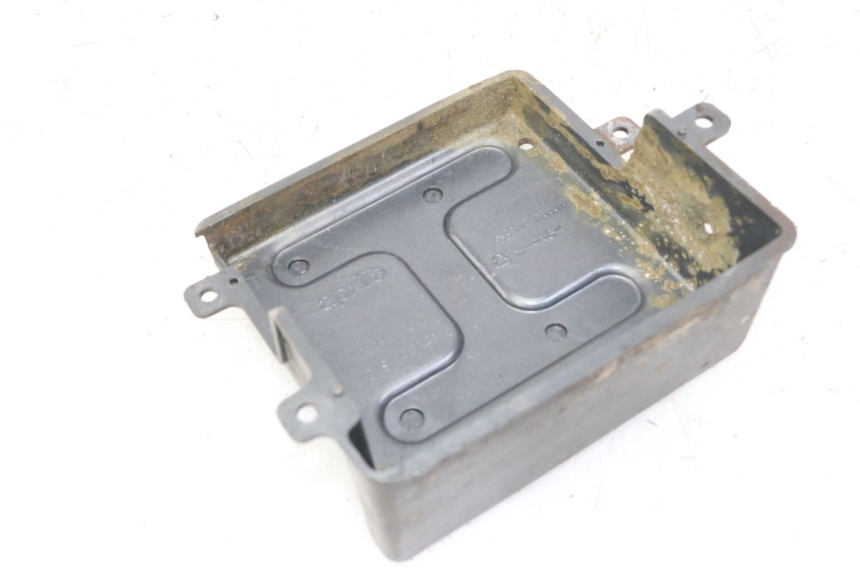 photo de BATTERY COVER APRILIA CLASSIC 125 (1995 - 2001)