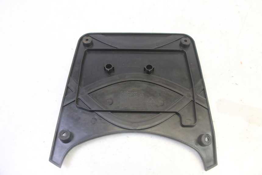 photo de BATTERY COVER SYM CROX 4T 50 (2016 - 2023)