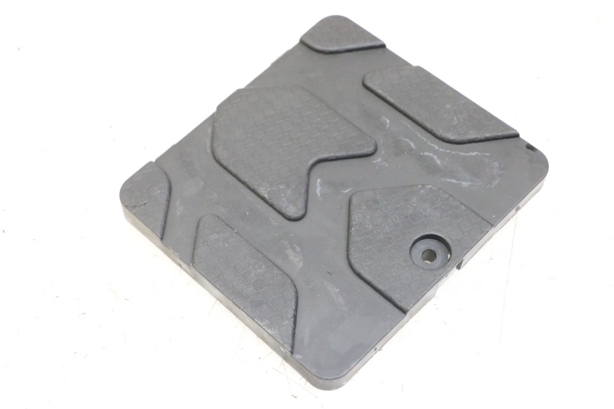 photo de BATTERY COVER DAELIM A-FOUR 2T 50 (2005 - 2012)