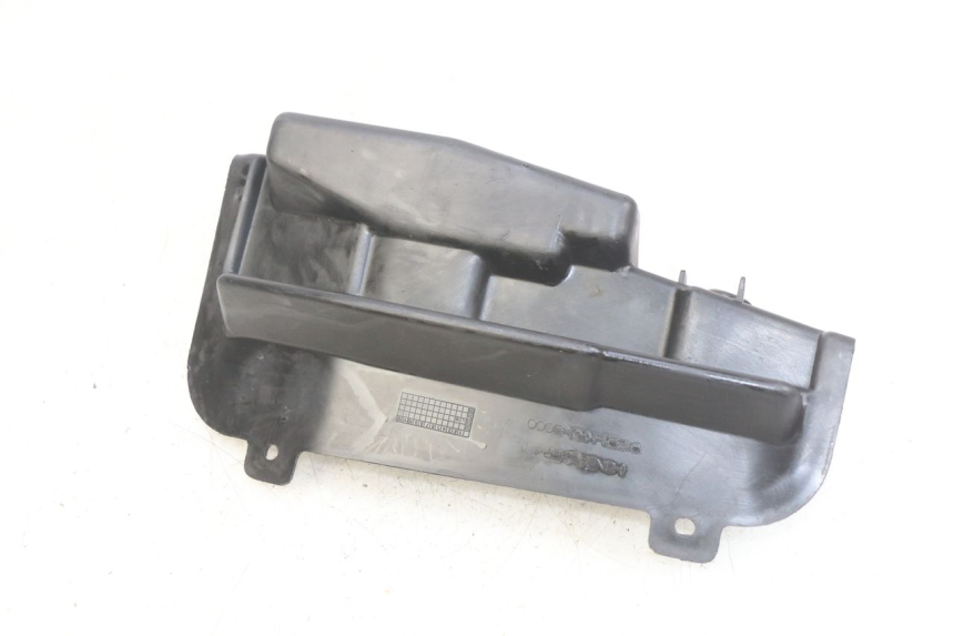 photo de BATTERY COVER HONDA FES PANTHEON 125 (2003 - 2007)