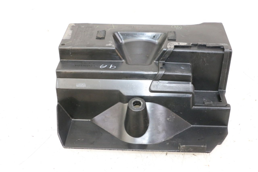 photo de BATTERY COVER HONDA FORZA ABS 300 (2013 - 2019)