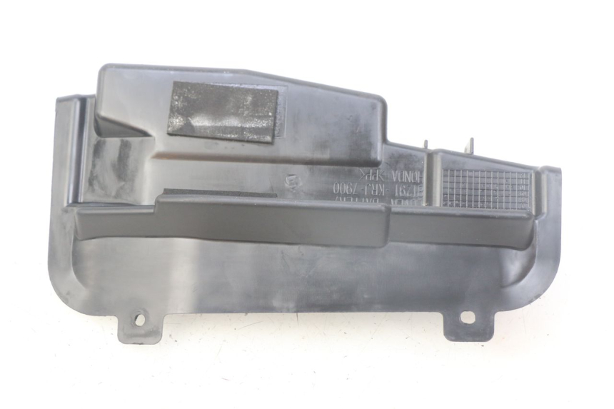 photo de BATTERY COVER HONDA FES S-WING SWING ABS 125 (2007 - 2015)