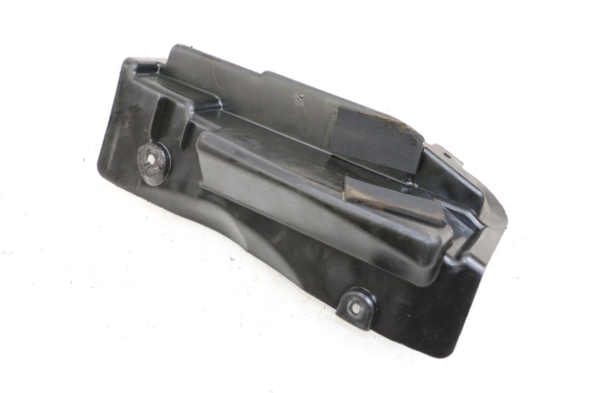 photo de BATTERY COVER HONDA FES S-WING SWING ABS 125 (2007 - 2015)