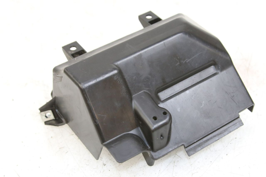 photo de BATTERY COVER HONDA FORZA 125 (2015 - 2016)