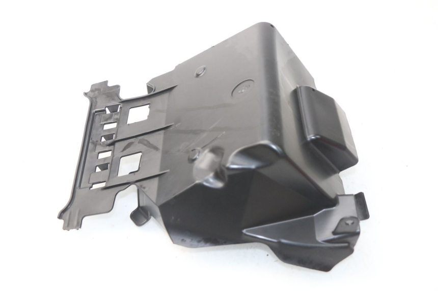 photo de BATTERY COVER HONDA INTEGRA NC D 750 (2016 - 2018)