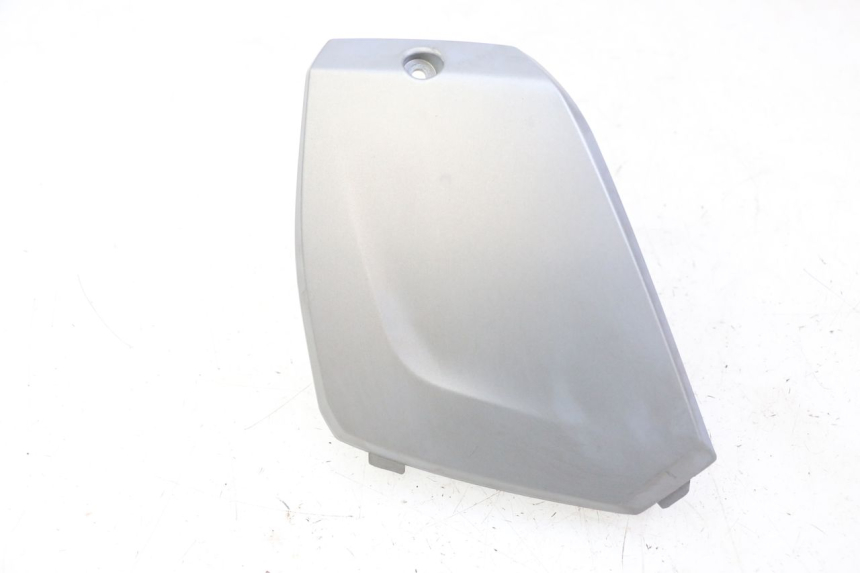 photo de BATTERY COVER SYM JOYMAX 125 (2010 - 2017)