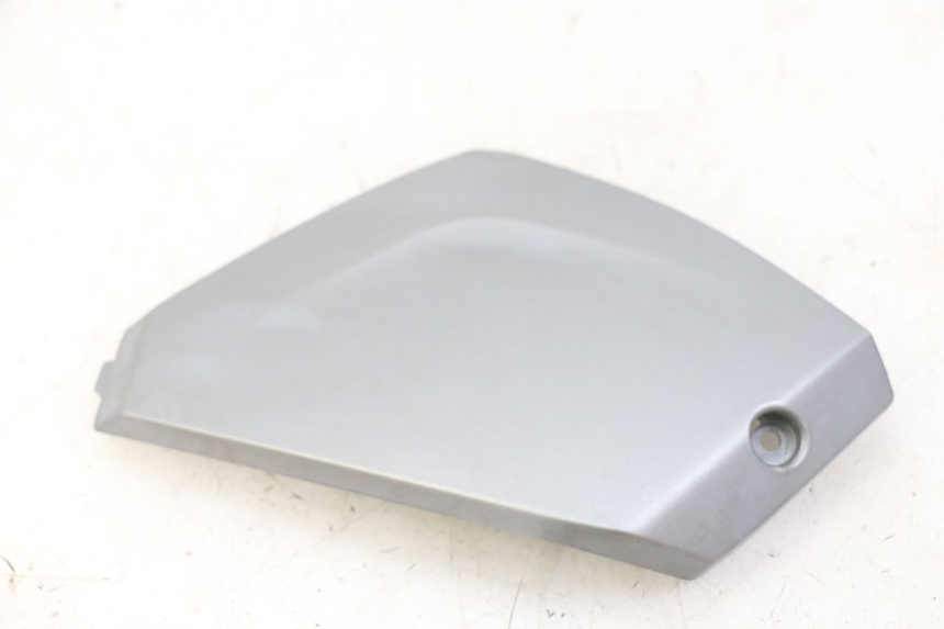 photo de BATTERY COVER SYM JOYMAX 125 (2010 - 2017)