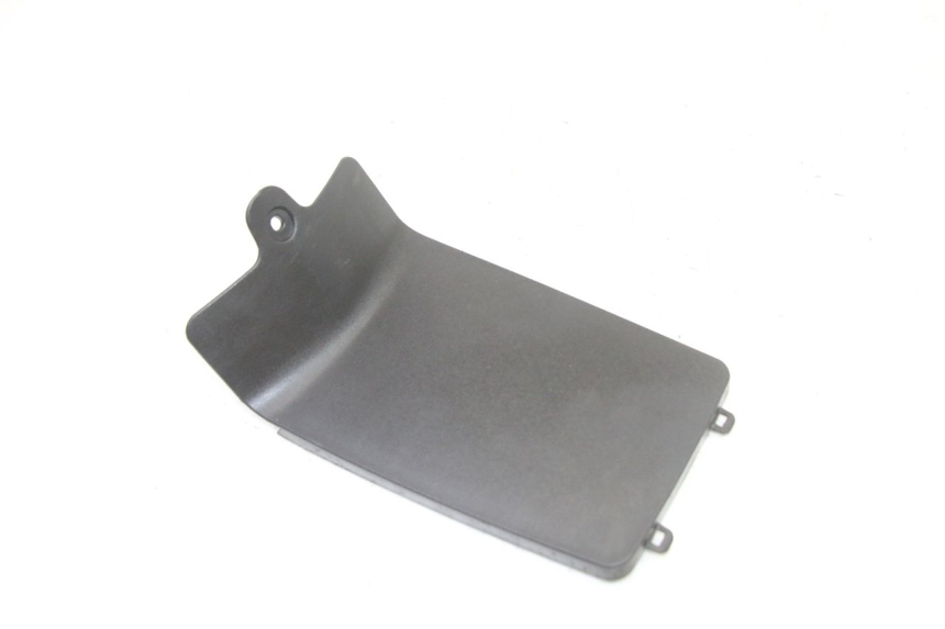 photo de BATTERY COVER PEUGEOT KISBEE 4T 50 (2018 - 2022)