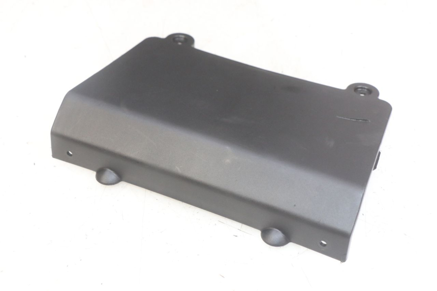 photo de BATTERY COVER KYMCO AGILITY 16+ 4T 50 (2018 - 2023)