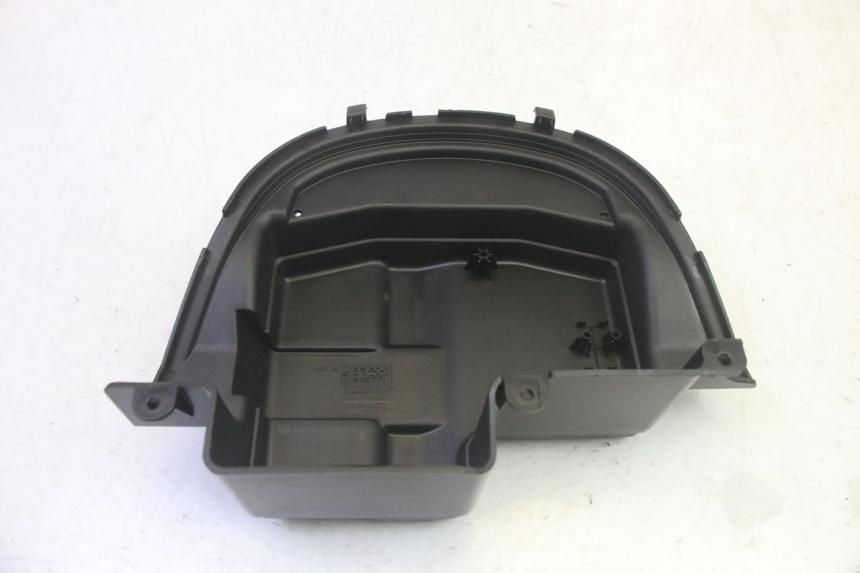 photo de BATTERY COVER PIAGGIO MP3 HPE 350 (2018 - 2020) - Zoom on usage condition