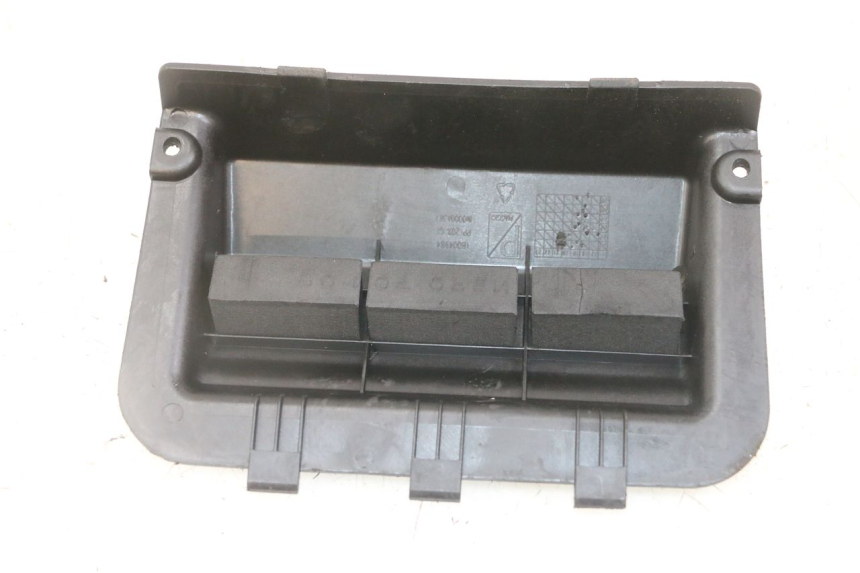 photo de BATTERY COVER PIAGGIO NEW TYPHOON 50 (2018 - 2021)