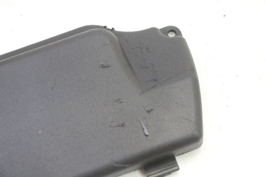 photo de BATTERY COVER PIAGGIO NRG POWER PUREJET 50 (2018 - 2021)