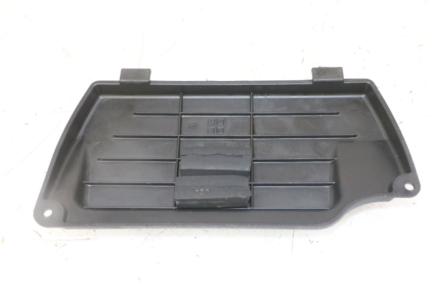 photo de BATTERY COVER PIAGGIO NRG POWER PUREJET 50 (2018 - 2021)