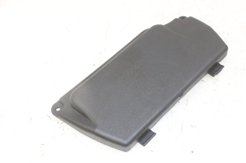 photo de BATTERY COVER PIAGGIO NRG POWER PUREJET 50 (2018 - 2021)