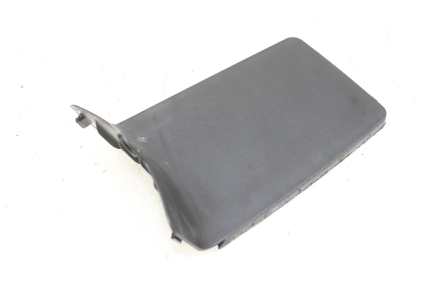 photo de BATTERY COVER PEUGEOT KISBEE 4T 50 (2018 - 2022)