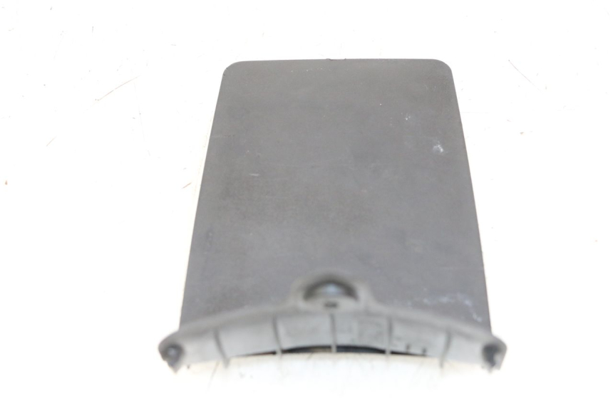 photo de BATTERY COVER PEUGEOT KISBEE 4T 50 (2018 - 2022)
