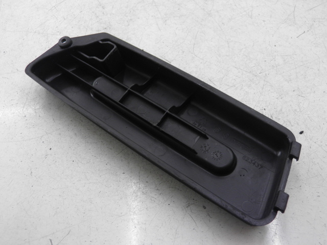 photo de BATTERY COVER PIAGGIO FLY 2T 50 (2004 - 2017)