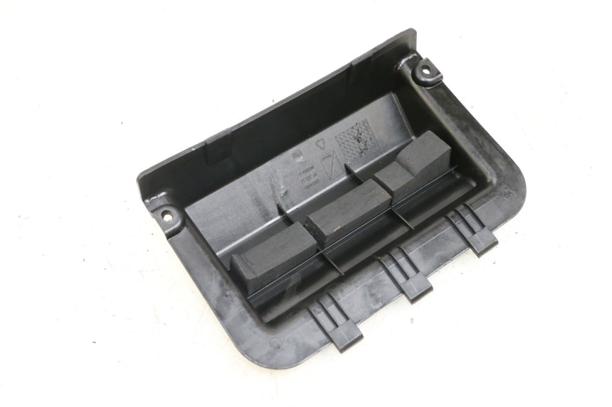 photo de BATTERY COVER PIAGGIO NEW TYPHOON 50 (2018 - 2021)