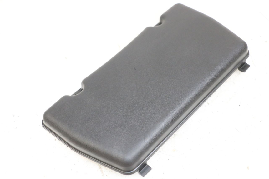 photo de BATTERY COVER PIAGGIO XEVO - X EVO 125 (2007 - 2016)