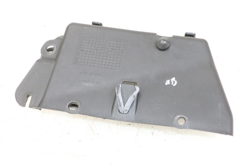 photo de BATTERY COVER ROYAL ENFIELD CONTINENTAL GT 650 (2019 - 2024)