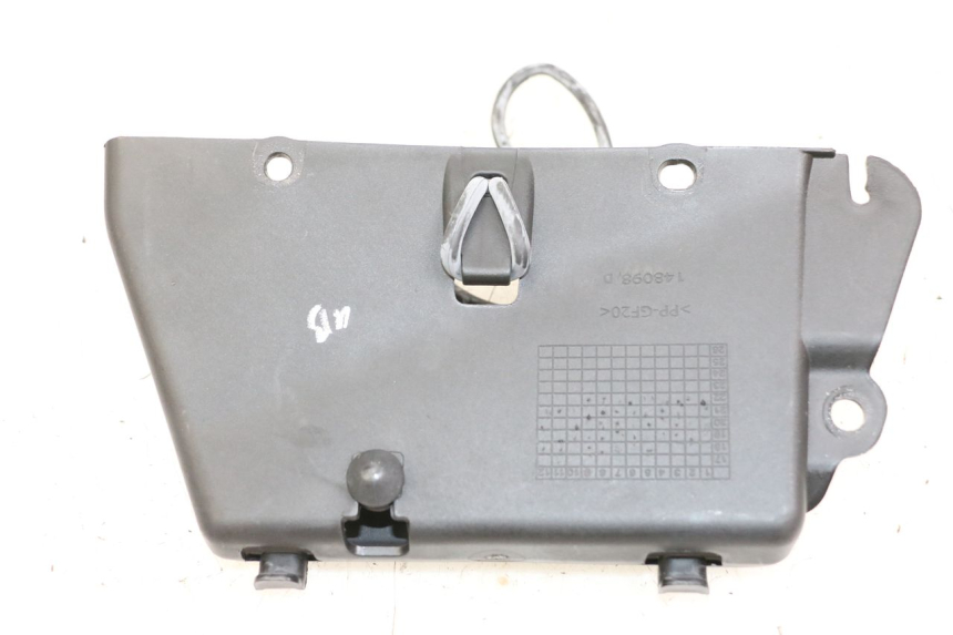 photo de BATTERY COVER ROYAL ENFIELD CONTINENTAL GT 650 (2019 - 2024)