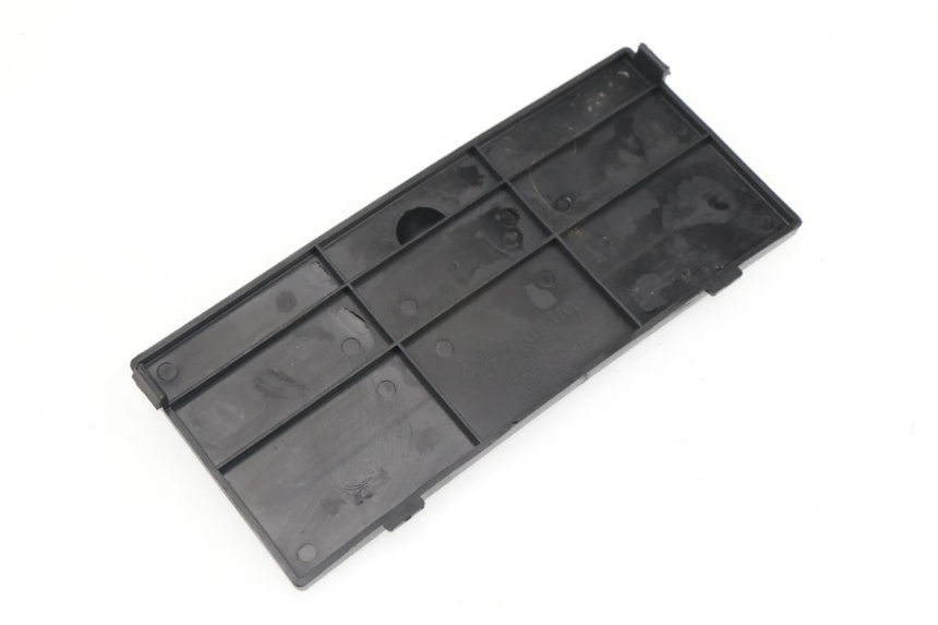 photo de BATTERY COVER DAELIM S2 FI 125 (2008 - 2017)