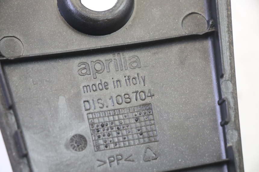 photo de BATTERY COVER APRILIA SR R 2T LC 50 (2018 - 2021)