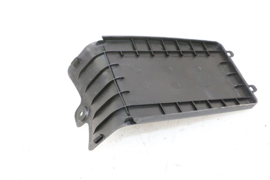 photo de BATTERY COVER PEUGEOT STREETZONE I 2T 50 (2018 - 2020)