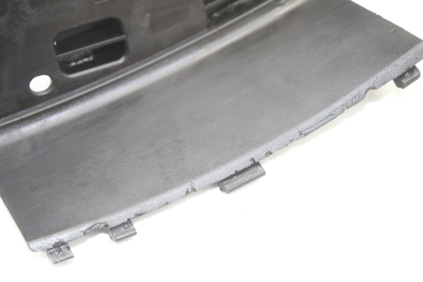 photo de BATTERY COVER SUZUKI BURGMAN 125 (2015 - 2017)