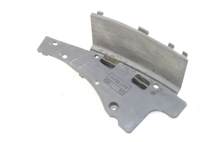 photo de BATTERY COVER SUZUKI BURGMAN 125 (2007 - 2014)