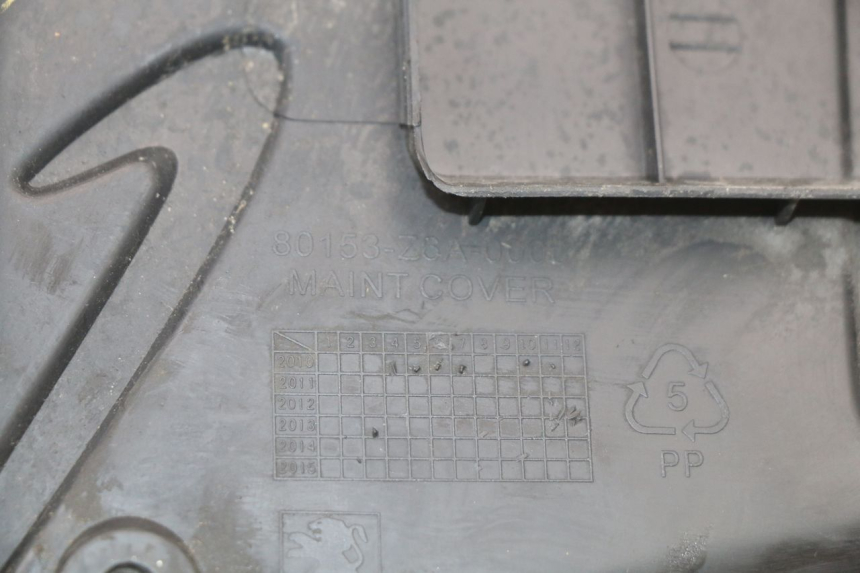 photo de BATTERY COVER PEUGEOT TWEET 125 (2018 - 2021)
