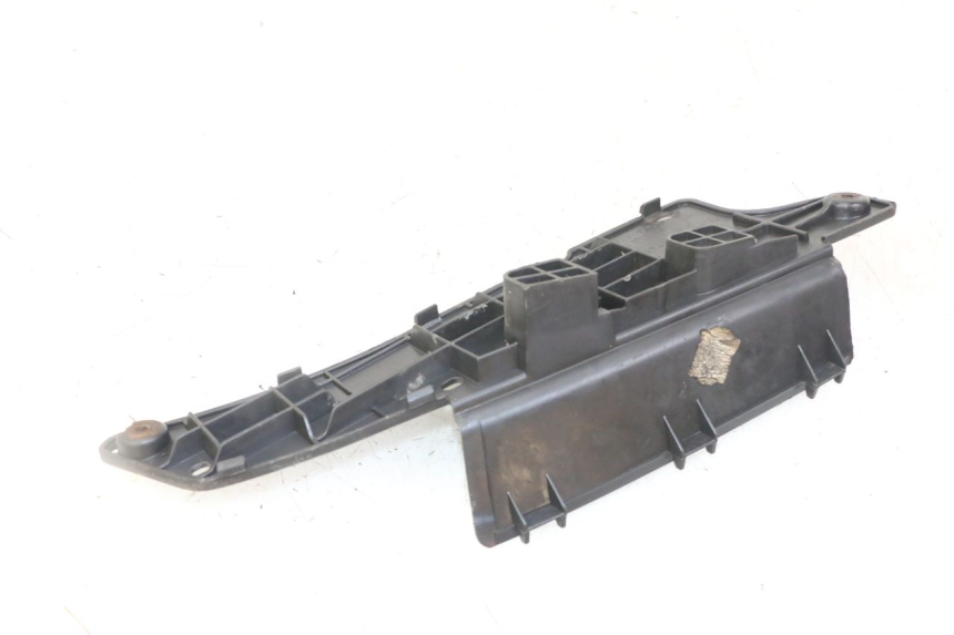 photo de BATTERY COVER SUZUKI UH BURGMAN 125 (2002 - 2006)