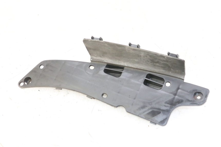 photo de BATTERY COVER SUZUKI UH BURGMAN 125 (2002 - 2006)