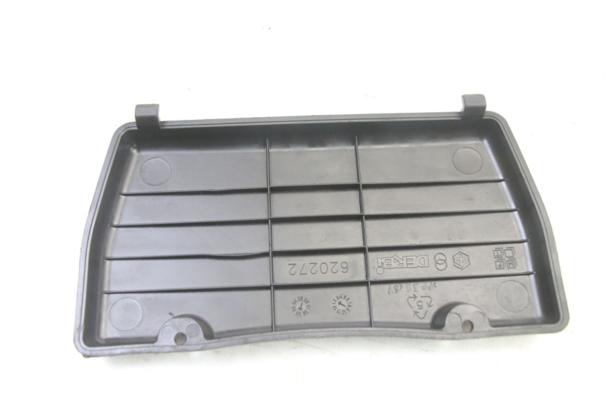 photo de BATTERY COVER PIAGGIO XEVO - X EVO 125 (2007 - 2016)