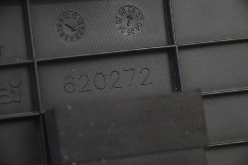 photo de BATTERY COVER PIAGGIO XEVO - X EVO 125 (2007 - 2016) - Product overview