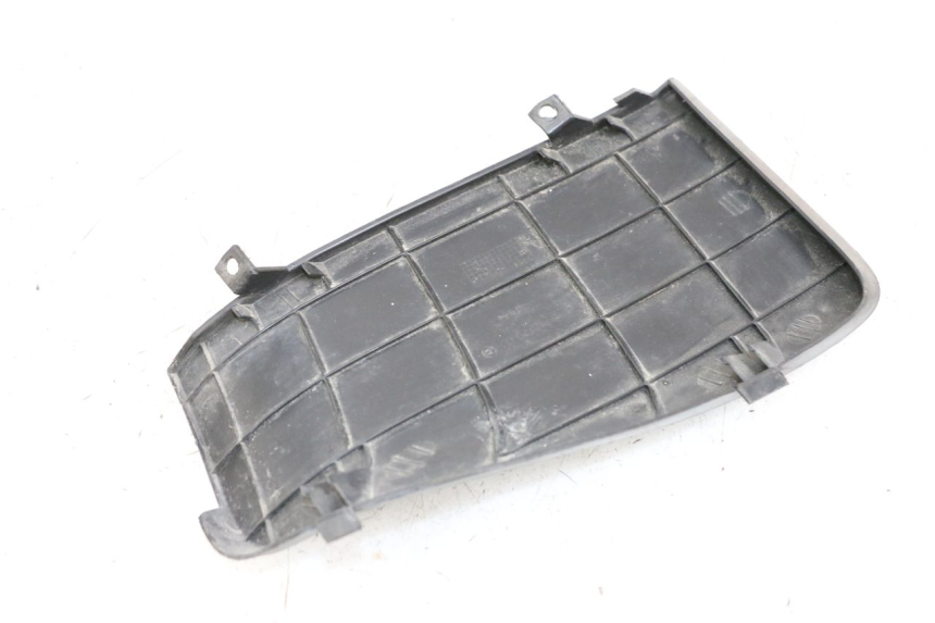 photo de BATTERY COVER YAMAHA XMAX X-MAX 125 (2006 - 2009)