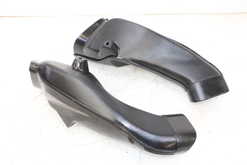 photo de BOX FILTER COVER SUZUKI GSXR GSX-R 1000 (2003 - 2004) - Technical close-up