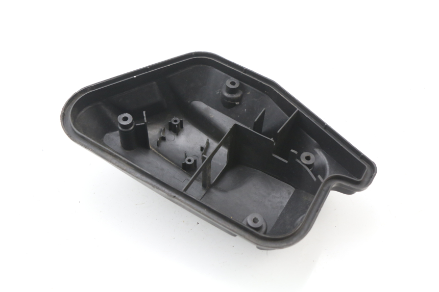 photo de BOX FILTER COVER YAMAHA BW'S 50 (2004 - 2017)