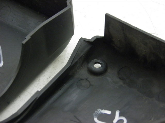 photo de AIRBOX COVER YAMAHA FZS FAZER 600 (1998 - 2001)
