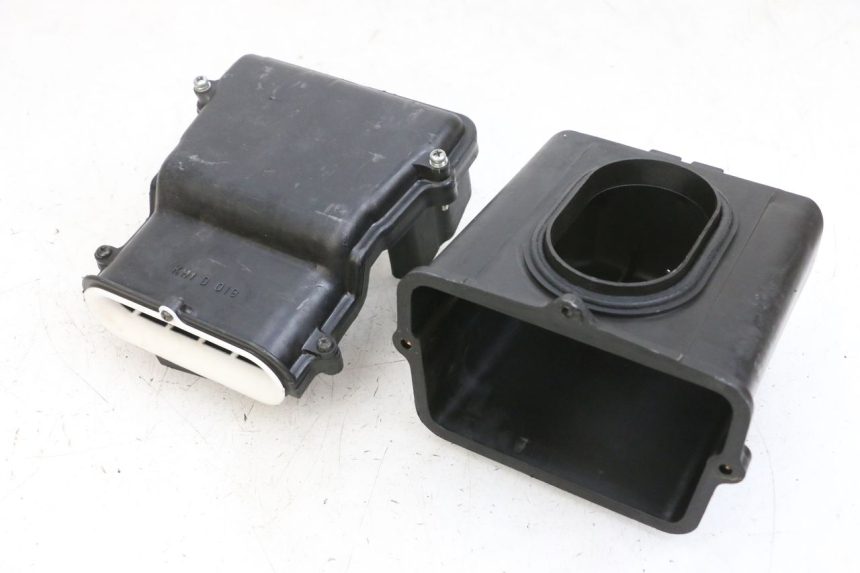 photo de BOX FILTER COVER KAWASAKI ZR 7 750 (1999 - 2001) - Alternative perspective
