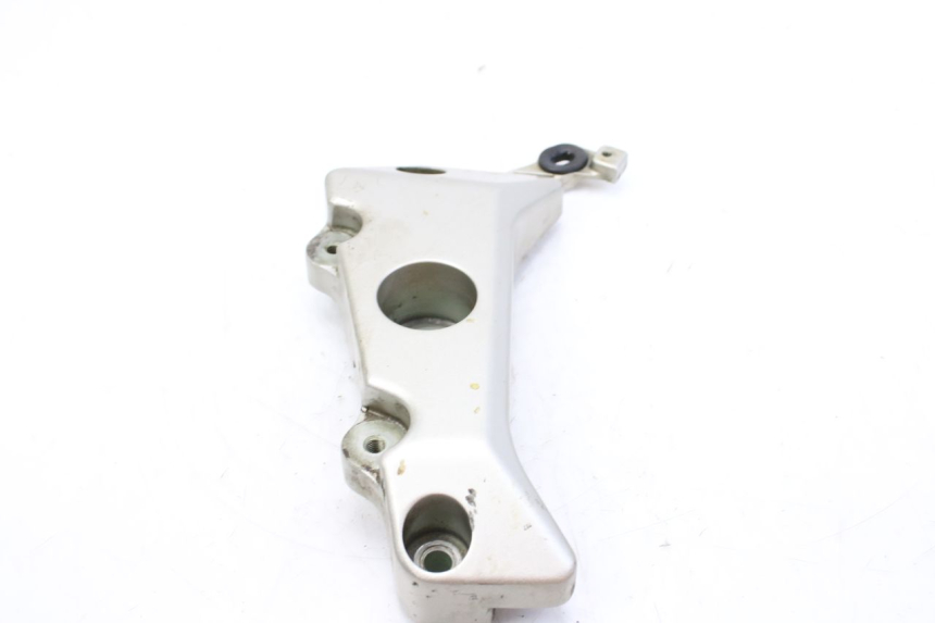 photo de RIGHT SIDE LATERAL FRAME COVER HONDA CBF 500 (2004 - 2007) - Component detail