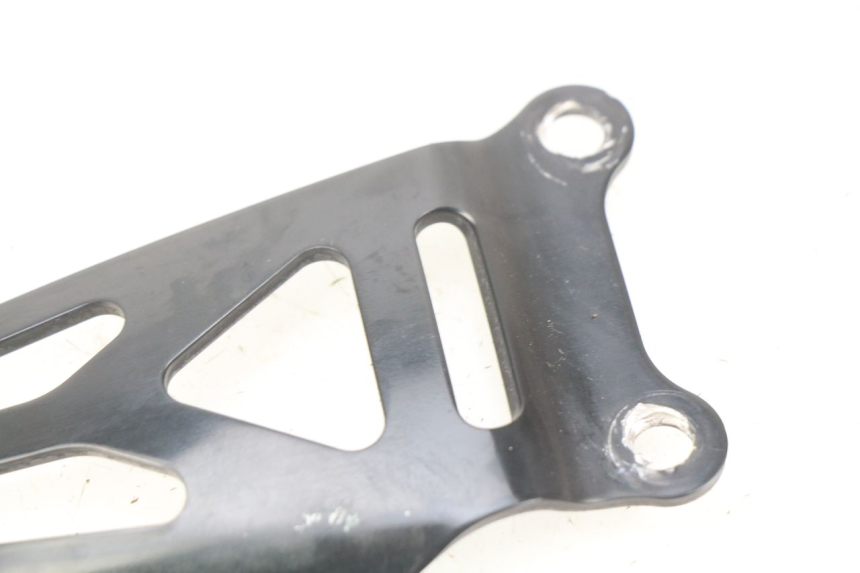 photo de RIGHT SIDE FRAME COVER SUZUKI GSX-R GSXR 750 (2011 - 2016)